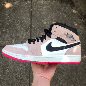 Jordan 1 Mid